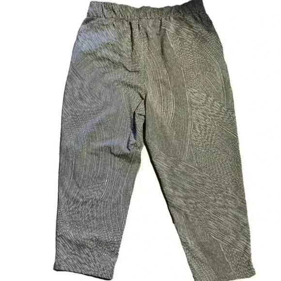 Women’s Lululemon Gray‎ patterned High Waisted Relaxed Crop pants Capris, Sz 10 - Picture 10 of 10